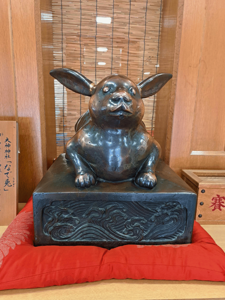 大神神社 撫で兎